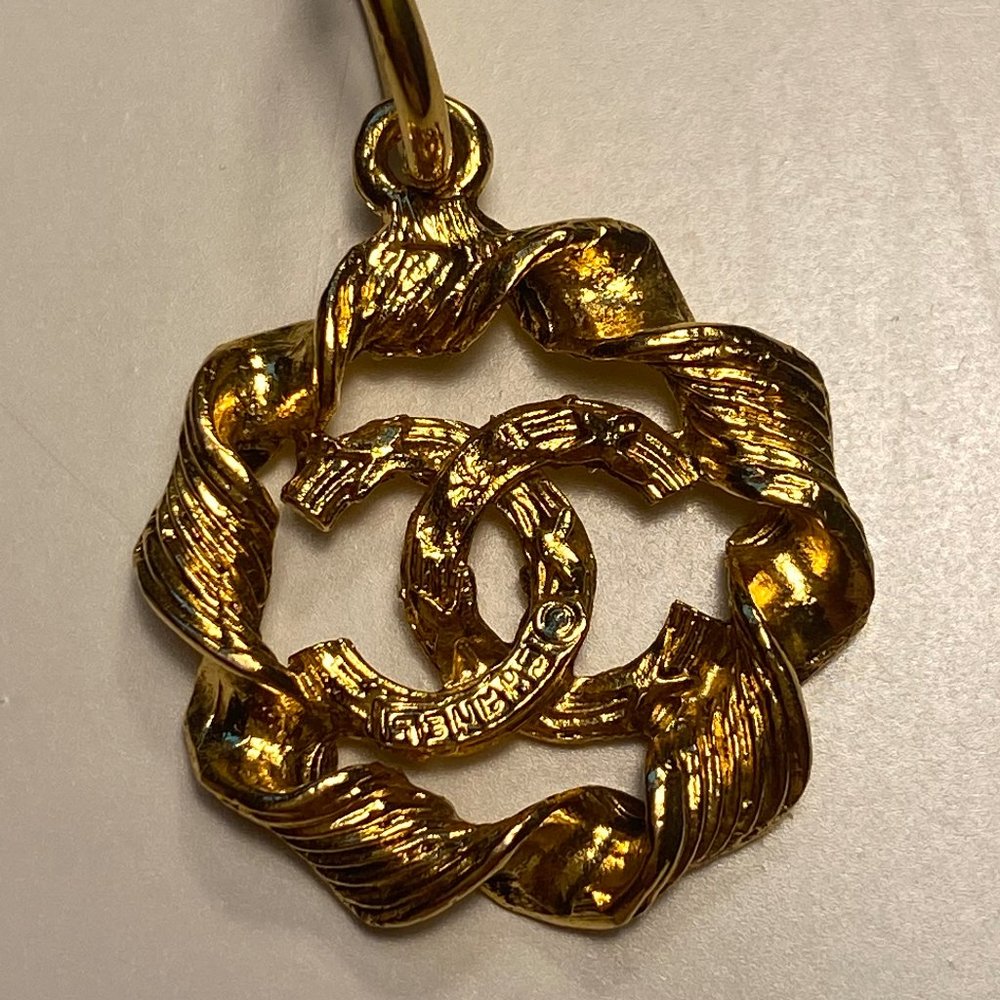 Authentic vintage CHANEL pendant